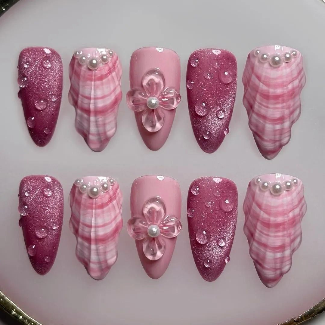 Pink sea nails