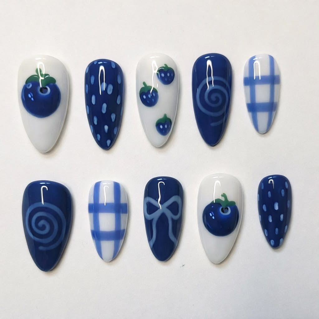 Blueberry nails